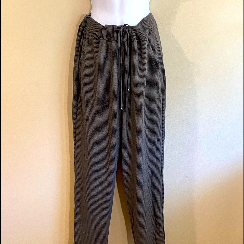 NWT Max Studio Pants